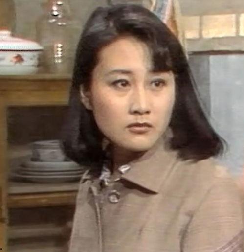 小芳明星网红是谁啊,她是如何成为网络红人的？
