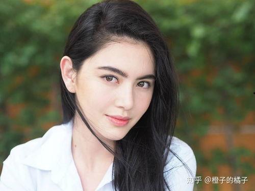 明星网红泰国是谁呀视频,揭秘“是谁呀”视频背后的魅力人物