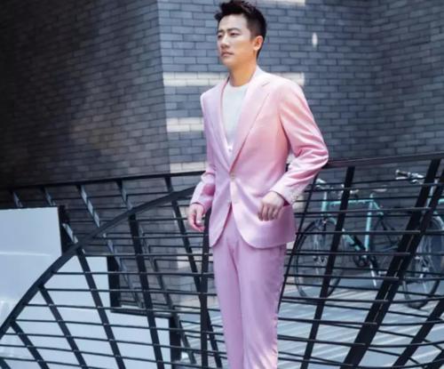 明星网红西服搭配图片高清,时尚与优雅的完美融合